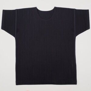 Issey Miyake Homme Plisse T shirt top sz 2 / Medium navy pleated short sleeves